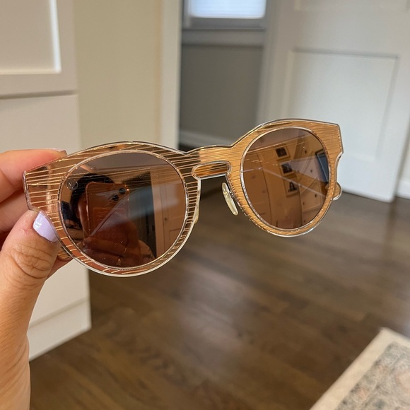 Louis Vuitton sunglasses - Picture 3 of 7